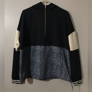 Women’s Lightweight Half Zip Jacket with Hood